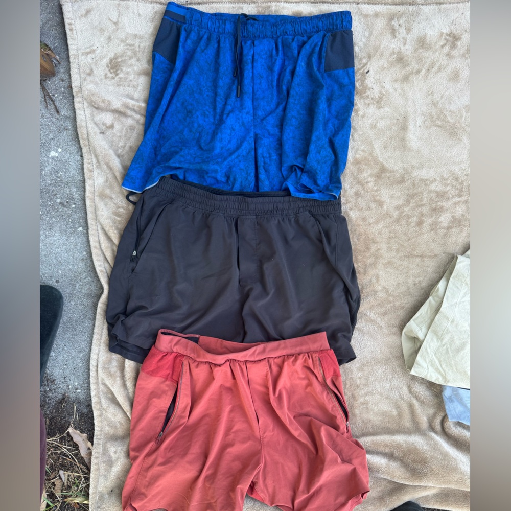 lululemon athletica Men's Shorts Set